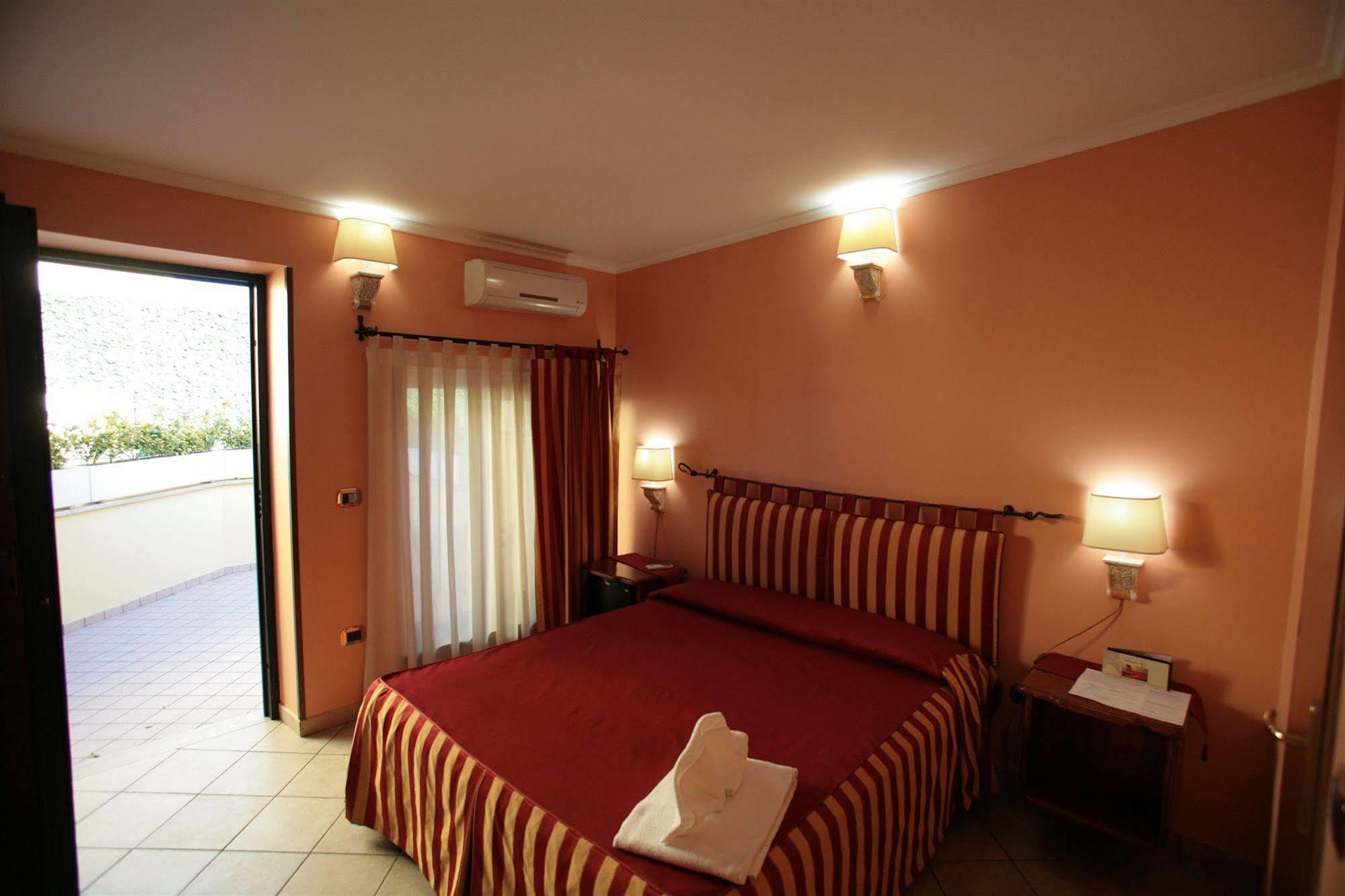 Hotel Airport 2*